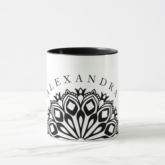 Taza Mandala de ornamento blanco y negro (Centro)