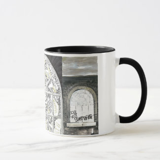 Taza manejada negra quebrada pero no rota