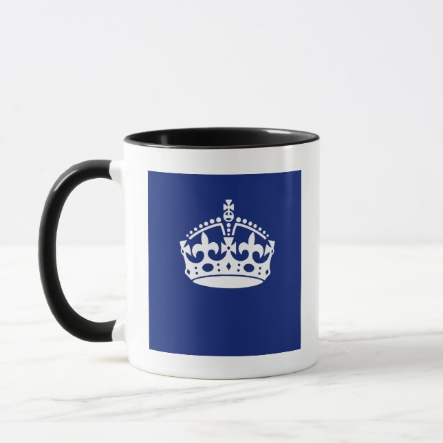 Taza Mantener tranquilo icono de la corona en azul mari (Izquierda)