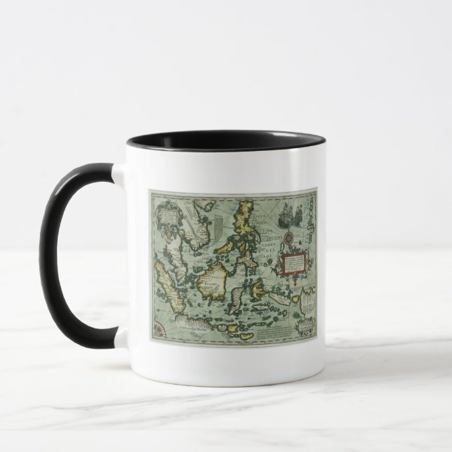 Taza Mapa de los indies del este, pub. 1635 en (Izquierda)
