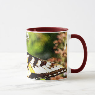 Taza Mariposa amarilla en la mariposa Bush de la