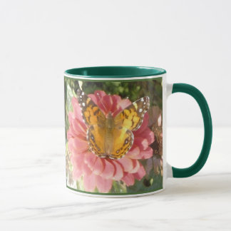 Taza Mariposa en una Hydrangea Rosa