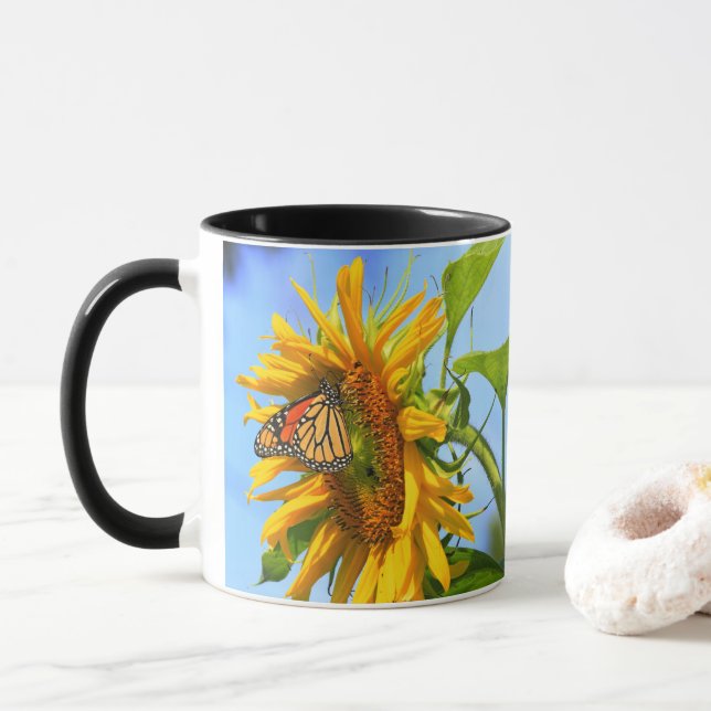 Taza Mariposa monarca en un girasol de Kansas (Con donut)