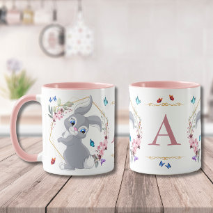Taza Mariposas de flor de conejo Monograma temático
