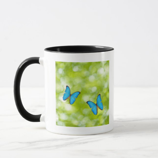 Taza Mariposas que vuelan, compuesto de Digitaces (Izquierda)