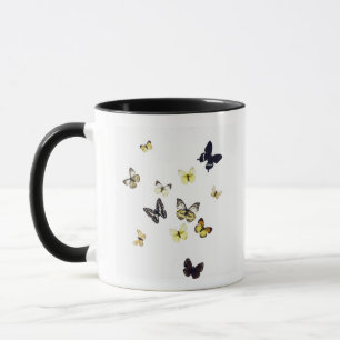 Taza Mariposas tiradas en blanco