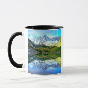 Taza Maroon Bells reflejándose en Maroon Lake
