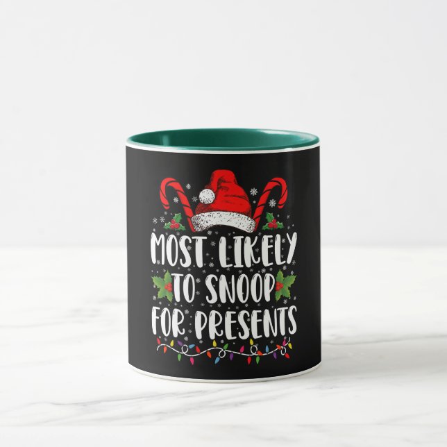 Taza Más Propenso A Husmear Regalos Navidad Familiar (Centro)