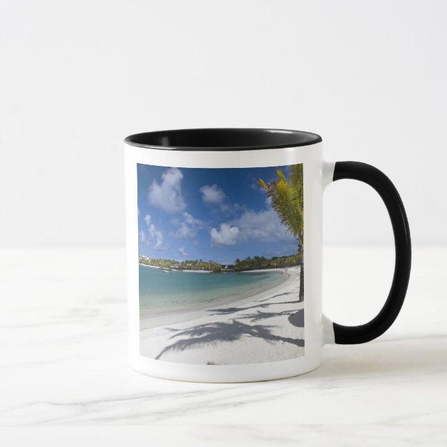 Taza Mauricio, Mauricio Oriental, Trou d' Eau Douce, (Derecha)