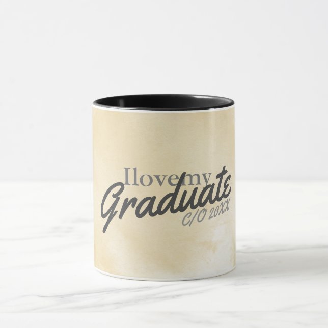 Taza Me encanta mi Graduado C/O 20XX (Centro)
