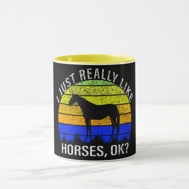 Taza Me gustan mucho los caballos con el atardecer azul (Centro)
