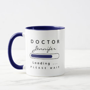 Taza MÉDICO [Nombre] Cargando Marina y Blanco