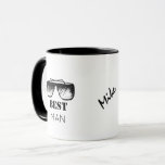 Taza Mejor Hombre Nombre Funny Negro Googles Boda<br><div class="desc">La taza blanca y negra personalizada Best Man / groomsman incluye un par de googles dibujados a mano y un sofisticado guión moderno de tipografía editable.        Un regalo inspirado de personalizado para mantener el sake que ofreces al equipo de tu novio en tu fiesta nupcial.</div>