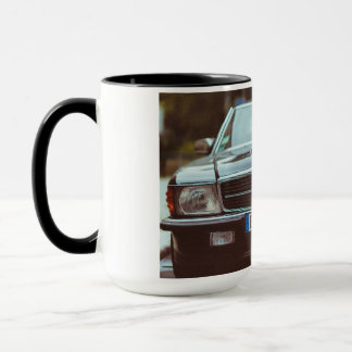 Taza Mercedes-Benz es una marca alemana de automóviles