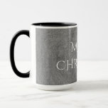Taza Merry Christmas Chalkboard Typography Black White<br><div class="desc">Feliz Chalkboard Christmas Blackboard Aspecto Elegante Escritura a mano Typografía Gris Black Holiday Regalos de temporada</div>
