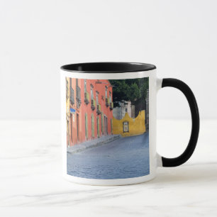Taza México, San Miguel de Allende, casas a lo largo