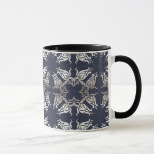 Taza modelo azul floral del estilo barroco