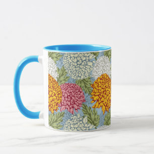 Taza Modelo excelente con los crisantemos