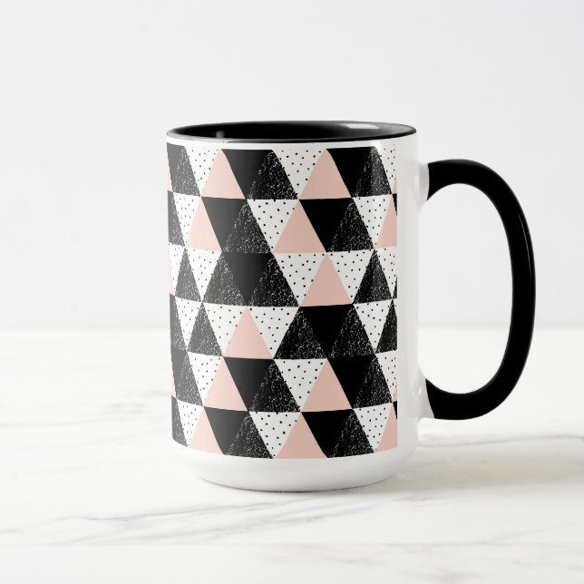 Taza Modelo geométrico dibujado mano del triángulo (Derecha)