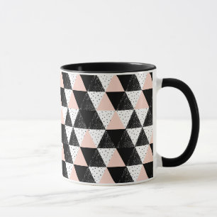 Taza Modelo geométrico dibujado mano del triángulo