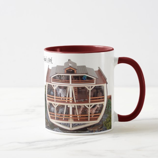 Taza modelo seccionada transversalmente de la arca (Derecha)