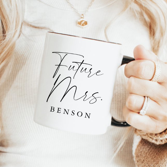 Taza Modern Script Personalizado Futuro Sra. (Subido por el creador)