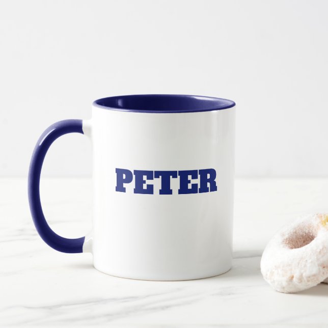 Taza Moderno Monograma simple nombre personalizado (Con donut)