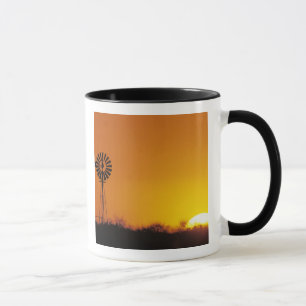 Taza Molino de viento al atardecer, Sinton, Texas, EE.