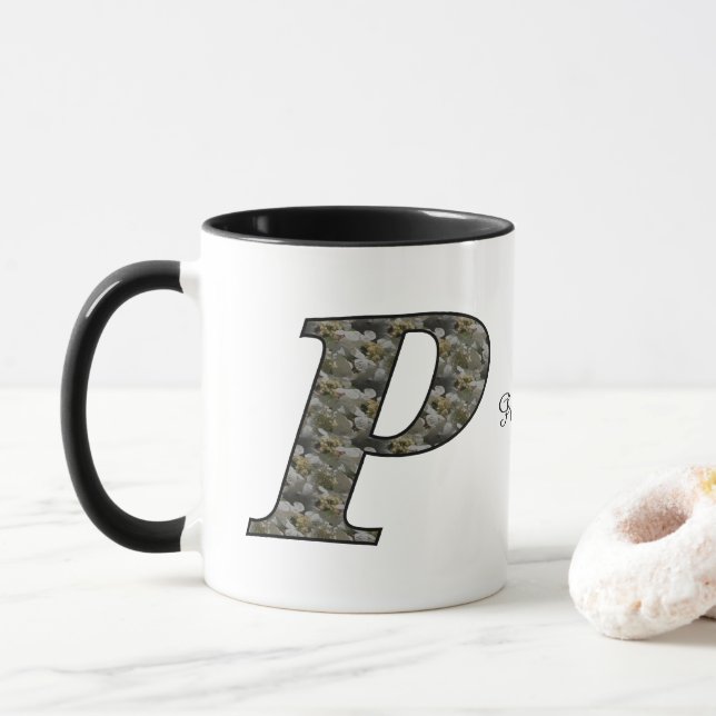 Taza Monogram Initial P Hydrangea Flowers Personalized (Con donut)