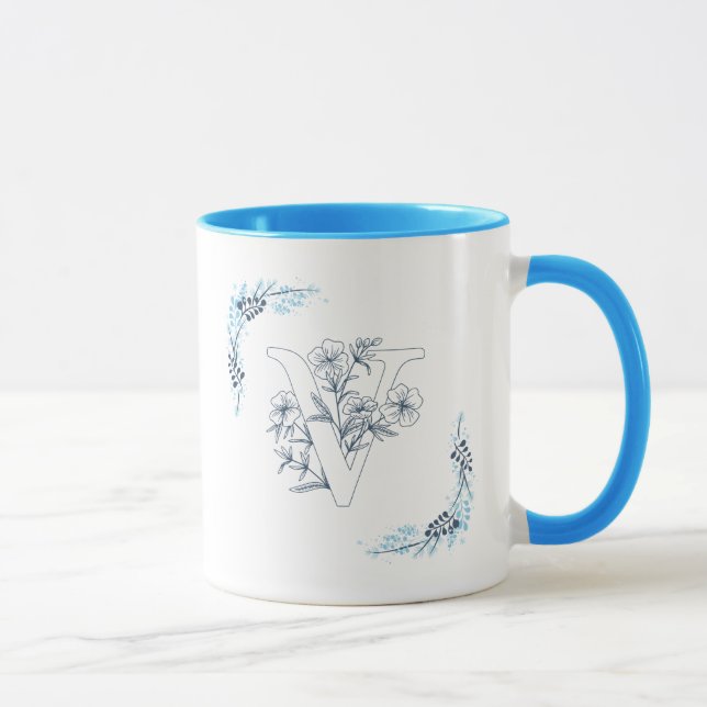 Taza Monograma azul "V" inicial Café con flores en calm (Derecha)