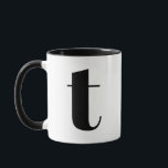 Taza Monograma moderno Letra inicial T Negro y Blanco<br><div class="desc">Monograma moderno en blanco y negro. Si su carta preferida no funciona en esta taza,  por favor vea la colección de mug de monograma para la carta que desea o contacte conmigo.</div>