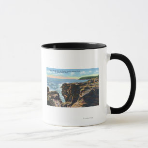 Taza Mt. Opinión de la isla desierta del agujero del