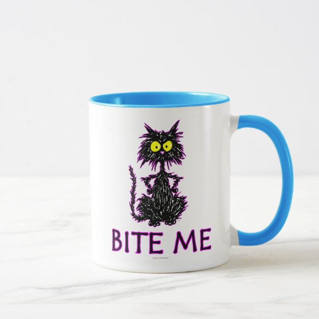 Taza ¡Muérdame! Diseños del regalo del gato (Derecha)