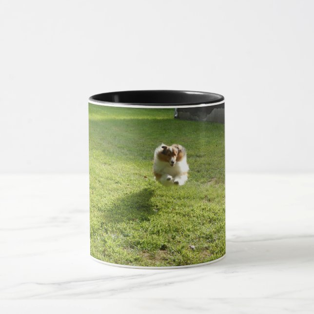 Taza Mug con la foto original de Sheltie saltando (Centro)