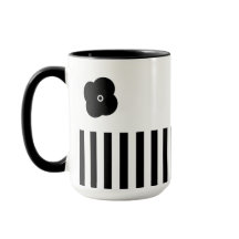 Mug foral mínima en blanco y negro
