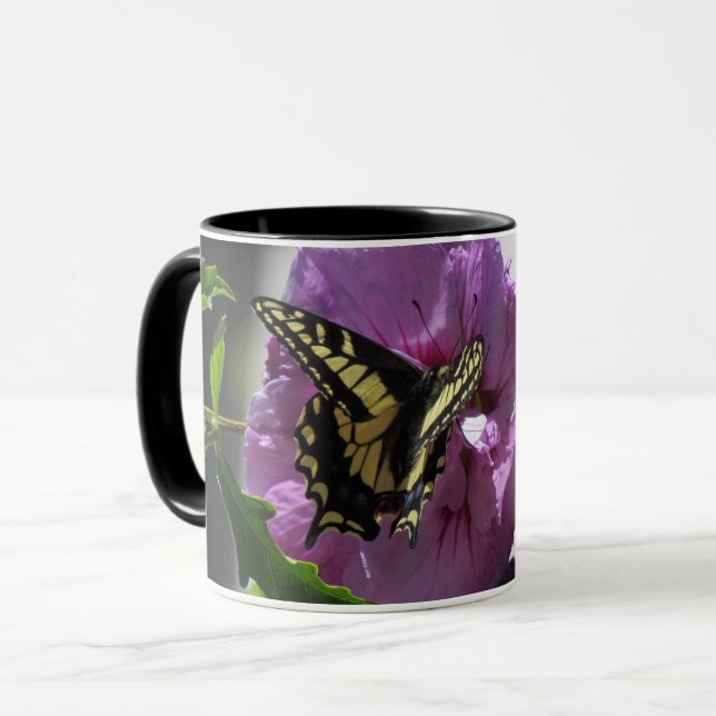 Taza Mug - Mariposa de cola torta en flor (Anverso izquierdo)