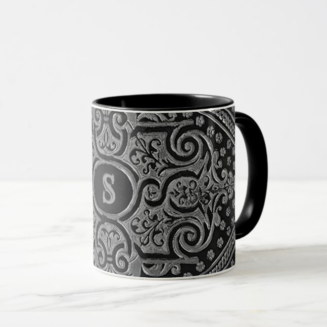 Taza Mug Monogramado Ornamental Plata (Anverso derecho)