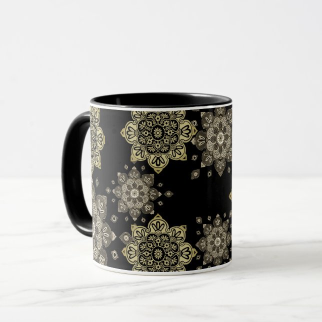 Taza Mug negro con medallones de oro (Anverso izquierdo)
