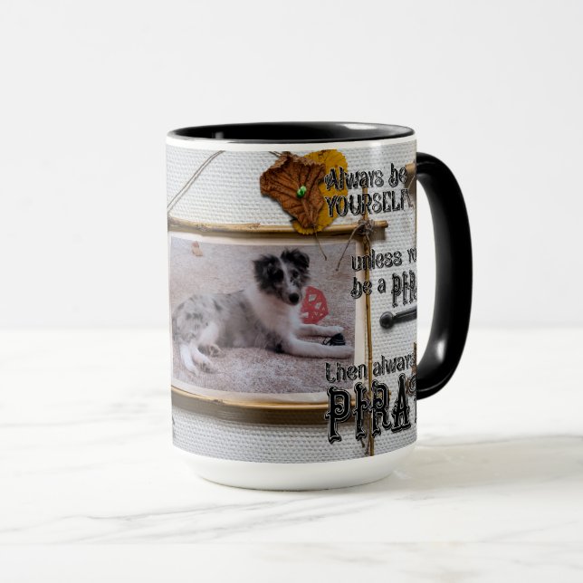 Taza Mug pirata de Ioney en el sur de Paws 2022 (Anverso derecho)