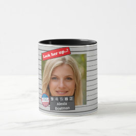 Taza Mugshot Chiste de cumpleaños de la policía femenin