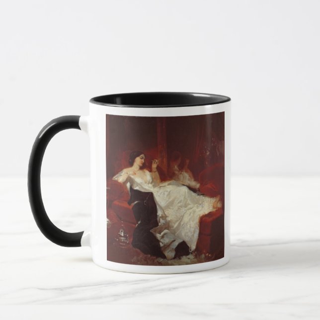 Taza Mujer en un sofá rojo (Izquierda)