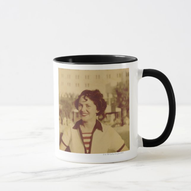 Taza Mujer que se sienta afuera (Derecha)
