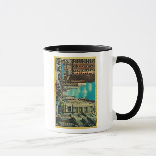 Taza Multitud diaria en Séptimo y Broadway (Derecha)
