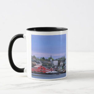 Taza N.A. Canadá, Nueva Escocia. Una vista de Lunenburg