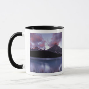 Taza NA, Canadá, Banff NP, Primera luz de la mañana en