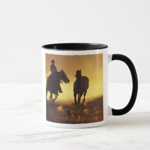 Taza NA, EE. UU., Oregón, Seneca, Ponderosa Ranch, Vaqu
