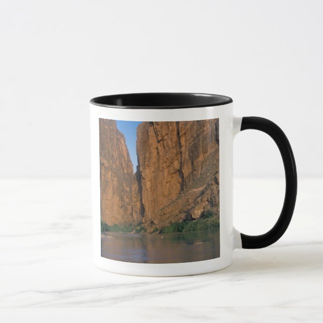 Taza NA, EE. UU., Texas, Parque Nacional Big Bend. Río (Derecha)