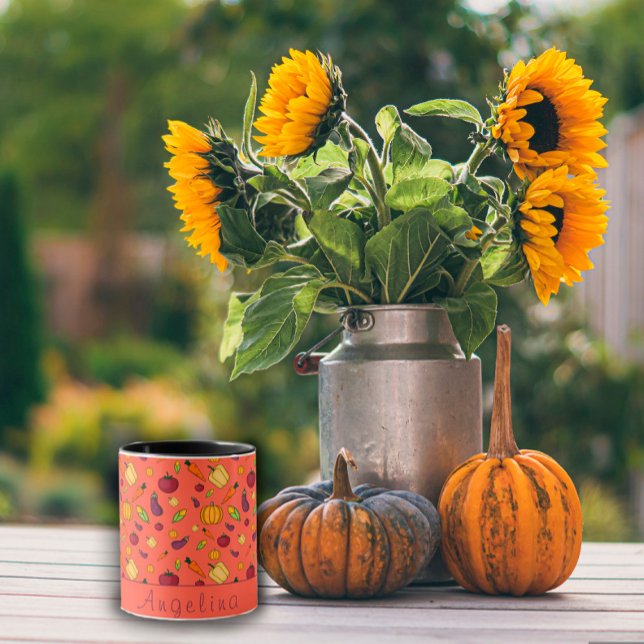 Taza Naranja feliz del patrón de frutas y verduras (Subido por el creador)