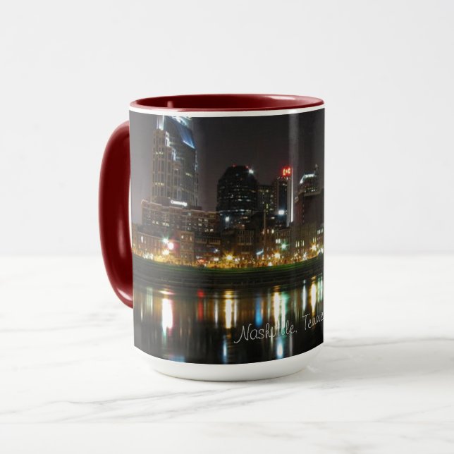 Taza Nashville, Tennessee Skyline de noche (Anverso izquierdo)