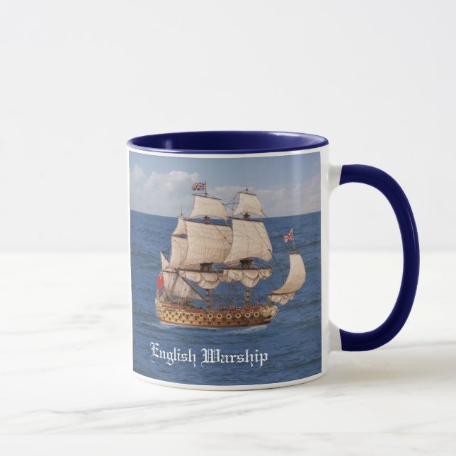 Taza náutica del buque de guerra inglés (Derecha)